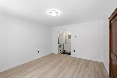 247 West Main Road, Middletown, RI 02842 - Photo 31