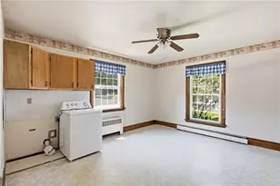 247 W Main Rd, Middletown, RI 02842 - Photo 19