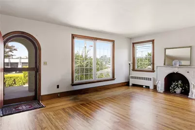 247 West Main Road, Middletown, RI 02842 - Photo 7
