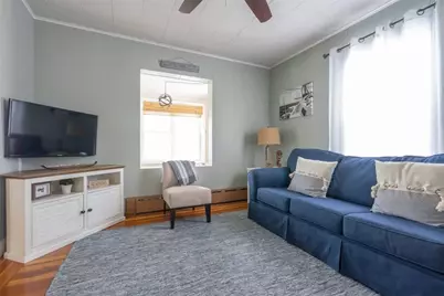 4 Vaughn Avenue, Newport, RI 02840 - Photo 7