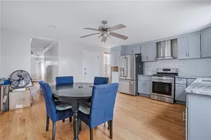 146 Sterry St, Pawtucket, RI 02860 - Photo 5