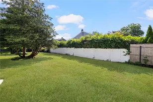 9 Cummings Rd, Newport, RI 02840 - Photo 29