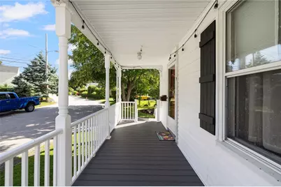 9 Cummings Road, Newport, RI 02840 - Photo 5