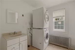 26 Freebody St, Newport, RI 02840 - Photo 19