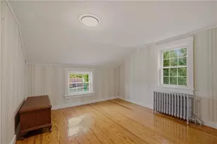 26 Freebody St, Newport, RI 02840 - Photo 17