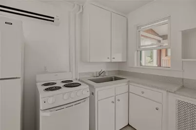 26 Freebody Street, Newport, RI 02840 - Photo 7