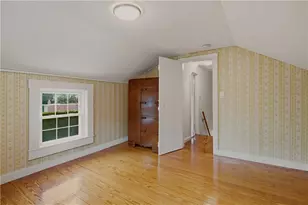26 Freebody St, Newport, RI 02840 - Photo 21