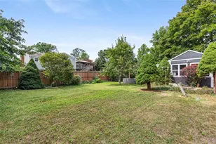8 Hampden Rd, Bristol, RI 02809 - Photo 19