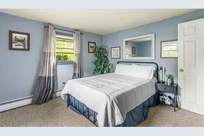 8 Hampden Road, Bristol, RI 02809 - Photo 11