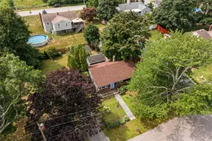 8 Hampden Rd, Bristol, RI 02809 - Photo 21