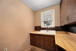 23 Grand St, Providence, RI 02907 - Photo 11
