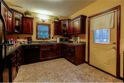 108 York Avenue, Pawtucket, RI 02860 - Photo 5