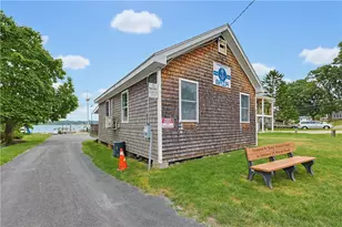 7 Broadview Ave, Bristol, RI 02809 - Photo 11
