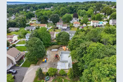 7 Broadview Avenue, Bristol, RI 02809 - Photo 9