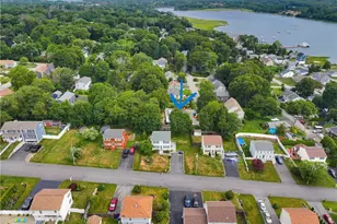7 Broadview Ave, Bristol, RI 02809 - Photo 3