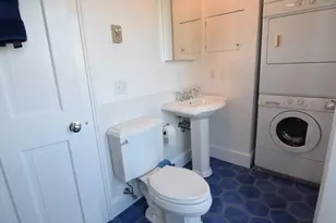 35 Chastellux Ave, Newport, RI 02840 - Photo 19