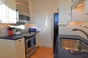 35 Chastellux Ave, Newport, RI 02840 - Photo 11