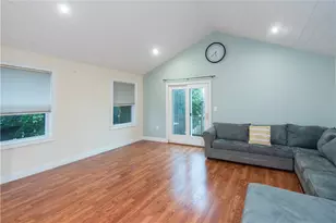 13 Island Ave, Portsmouth, RI 02871 - Photo 7