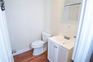 13 Island Ave, Portsmouth, RI 02871 - Photo 9