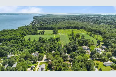93 Kickemuit Avenue, Bristol, RI 02809 - Photo 5