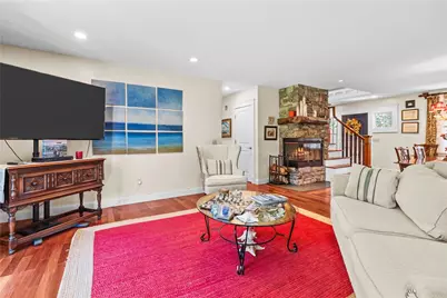 93 Kickemuit Avenue, Bristol, RI 02809 - Photo 15