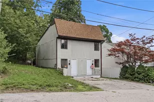 27 South St, West Warwick, RI 02893 - Photo 19