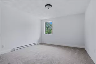 27 South St, West Warwick, RI 02893 - Photo 15