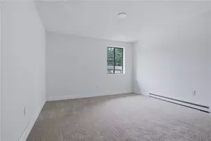 27 South St, West Warwick, RI 02893 - Photo 7