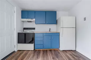 27 South St, West Warwick, RI 02893 - Photo 11