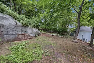 27 South St, West Warwick, RI 02893 - Photo 17