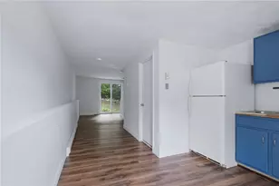 27 South St, West Warwick, RI 02893 - Photo 3
