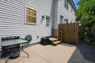 87 N Bend St, Pawtucket, RI 02860 - Photo 29