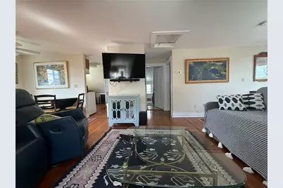 28 Calvert Street #3, Newport, RI 02840 - Photo 7