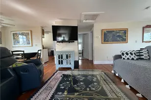 28 Calvert St, Newport, RI 02840 - Photo 7