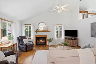 401 Gondola Ave, Jamestown, RI 02835 - Photo 7