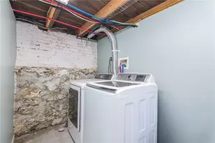 8 Marcello St, Providence, RI 02919 - Photo 29