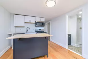 8 Marcello St, Providence, RI 02919 - Photo 17