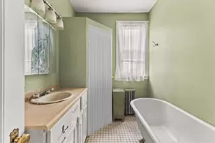 85 Maynard St, Pawtucket, RI 02860 - Photo 19