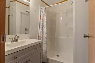 34 Langdon Ave, Pawtucket, RI 02861 - Photo 23