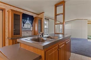 34 Langdon Ave, Pawtucket, RI 02861 - Photo 11