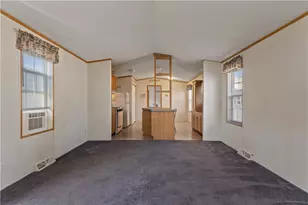 34 Langdon Ave, Pawtucket, RI 02861 - Photo 9