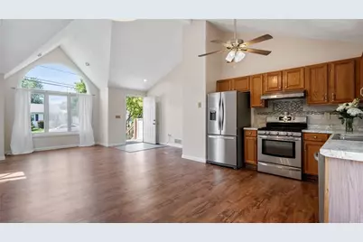 23 Justin Way, Cranston, RI 02910 - Photo 5