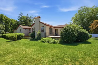 247 West Main Road, Middletown, RI 02842 - Photo 1