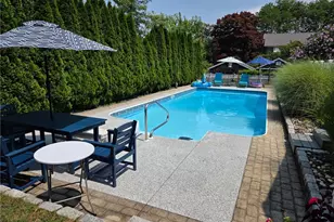 135 Mulberry Rd, Bristol, RI 02809 - Photo 3