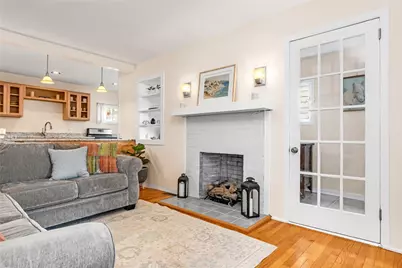 26 Bowden Avenue, Barrington, RI 02806 - Photo 9
