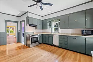 544 Harris Ave, Woonsocket, RI 02895 - Photo 13