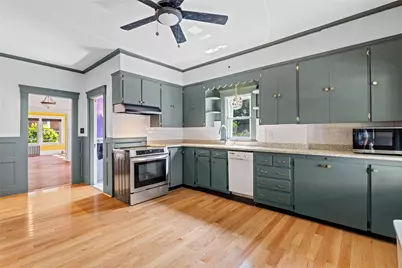544 Harris Avenue, Woonsocket, RI 02895 - Photo 13
