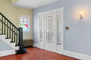 544 Harris Ave, Woonsocket, RI 02895 - Photo 5