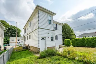 117 Orchard St, East Providence, RI 02914 - Photo 11