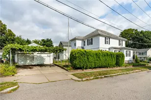 117 Orchard St, East Providence, RI 02914 - Photo 7